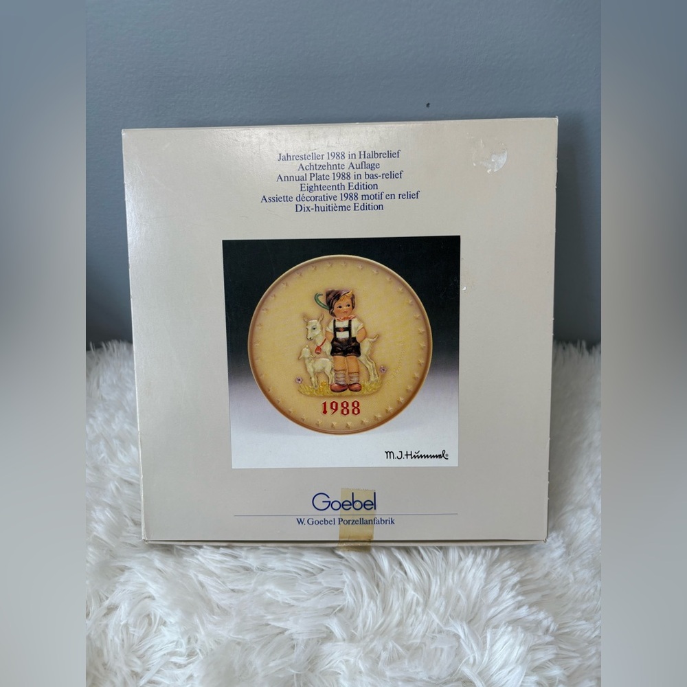 Vintage 1988 M.J. Hummel "little Goat Herder" collectors Plate - Number 284 - Picture 4 of 4